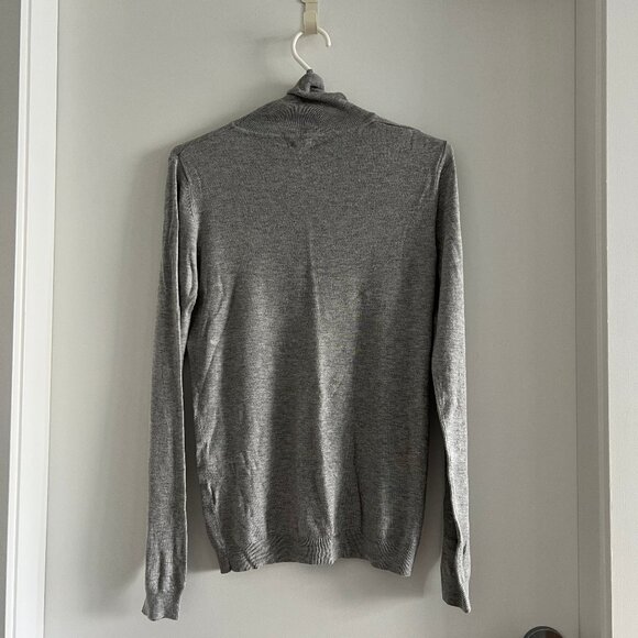 2/$20🛍OVS Light Grey Turtleneck Sweater Jumper - Picture 3 of 12
